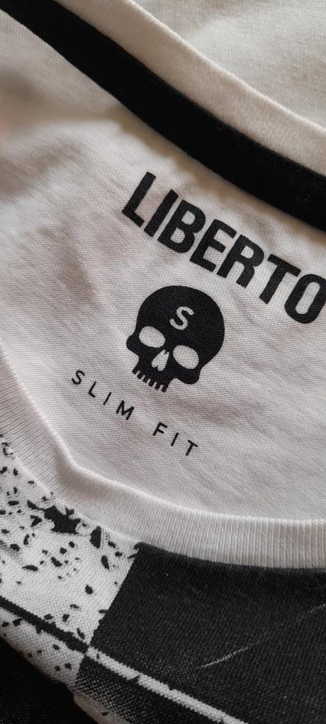 Liberto bavlněné tričko s lebkou slim fit, s