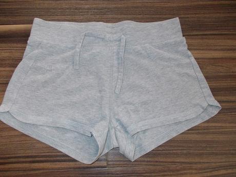 2x kraťasy / šortky, vel.134, c&a,134