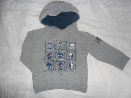 Mikina s lebkama, rebel,104