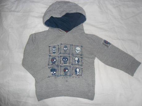 Mikina s lebkama, rebel,104