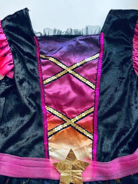 An22/ kostým čarodějka- v.7/8 let, 