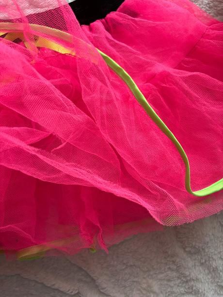 An26/ sukně tylová - v.cca 6/8 let, 122