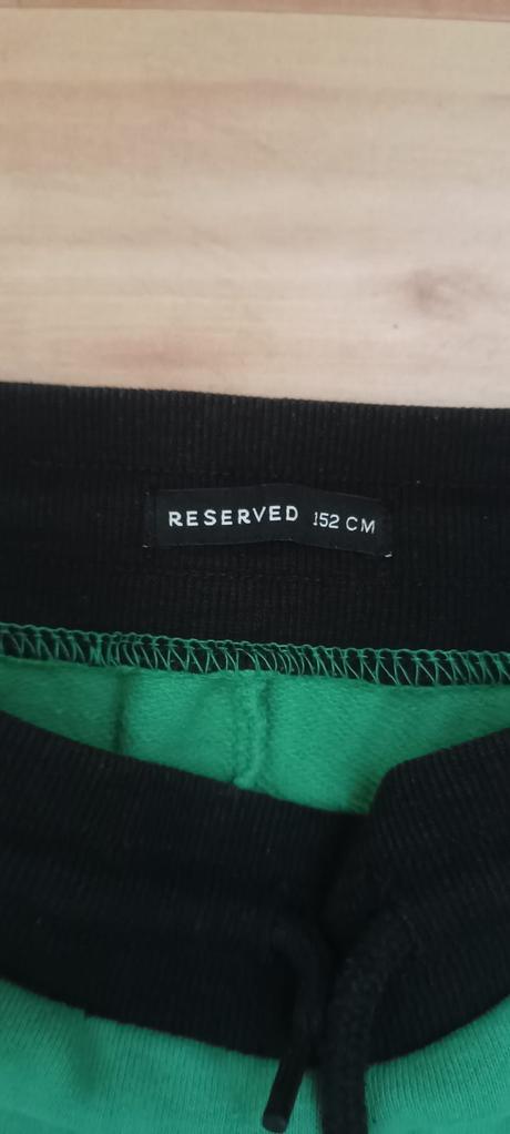 Kraťasy, reserved,152