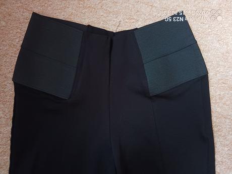 Legíny široká guma zn."esmara" vel "m", esmara,m