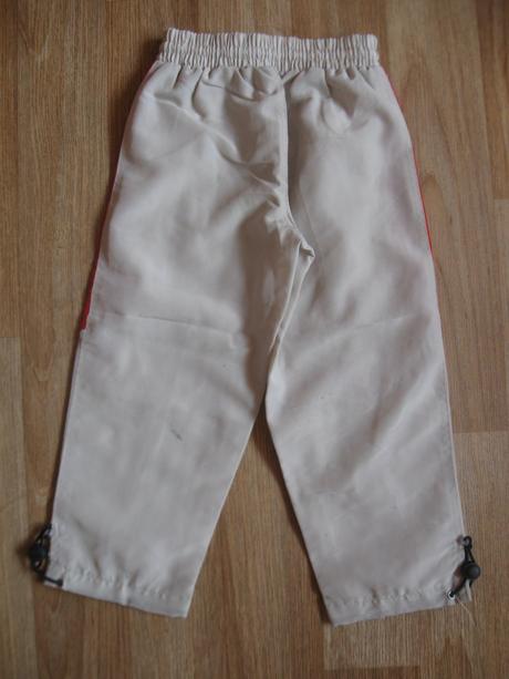 Sportovní kalhoty, 104