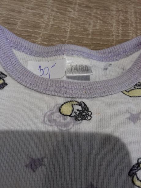 Body na mimi s krátkým rukávem, 74