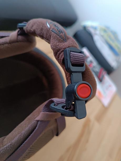 Lyžařská helma uvex, uvex,s