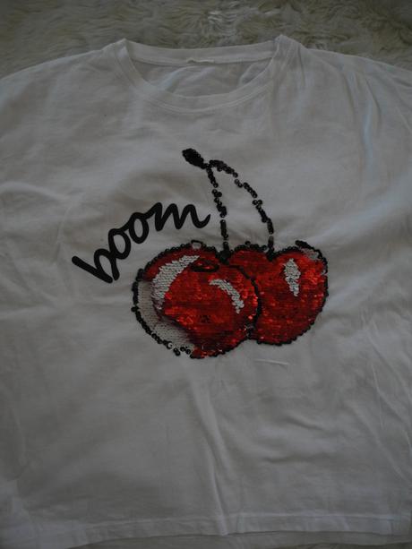 Triko s měnícími flitry, 152