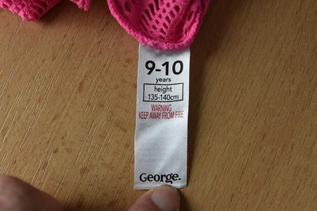 Šaty vel. 9 - 10 let, george,140