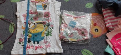2 x licenční tričko mimoňi, 116