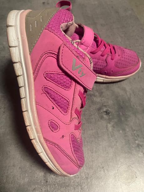 Tenisky vel.32, lotto,32