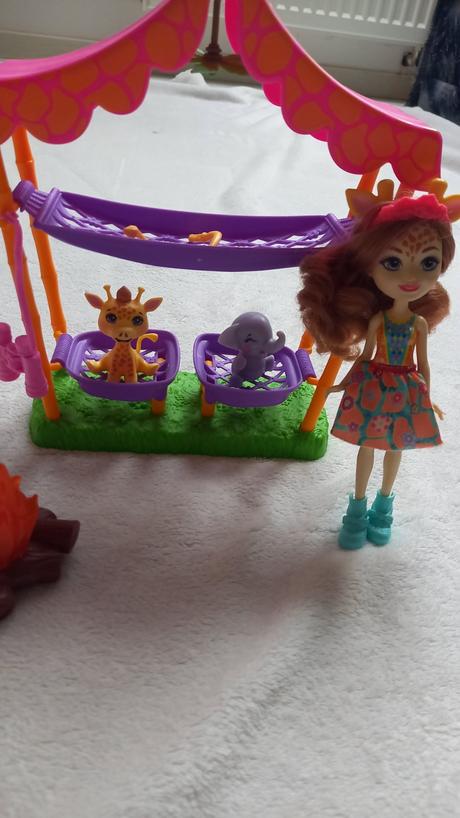 Panenka enchantimals a doplňky, 