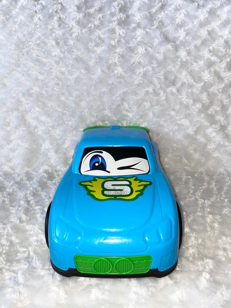 Plastové auto dockie toys, 