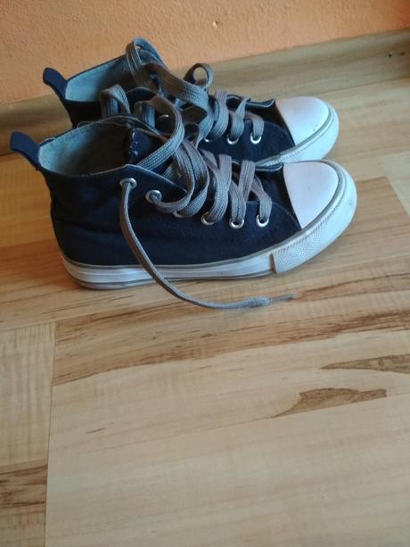 Plátěné tenisky, 30