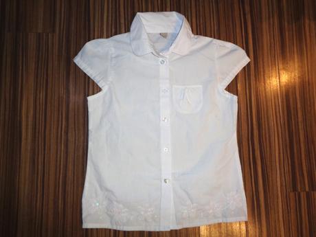 Krásná bílá halenka s vyšitými květy, tu,146