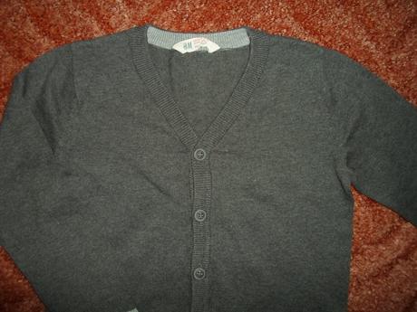 Šedý svetr svetřík knoflíčky, h&m,110
