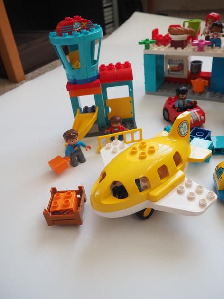 Lego duplo - několik staveb,