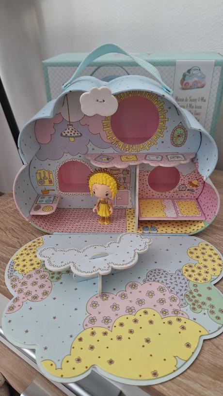 Domeček pro panenky, skibi, 