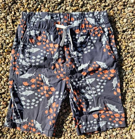 L281 chlapecké plátěné kraťasy žralok vel. 122, h&m,122