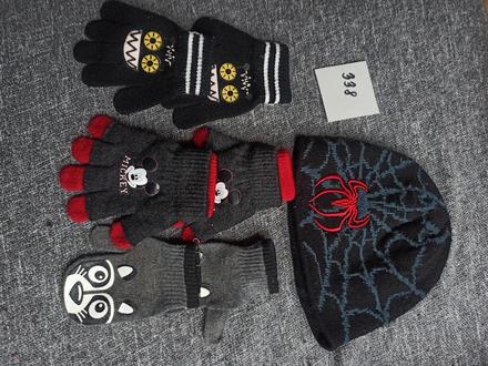 Čepice a rukavice, 122