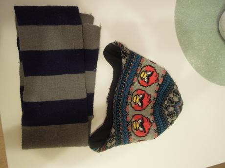 Sada čepice a šála, 92