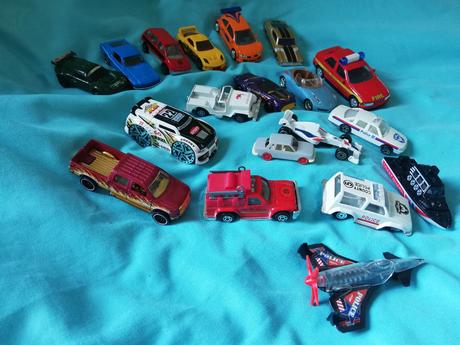 Plastová garáž s autíčkama,