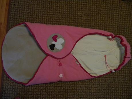 Fusak do autosedačky pro holčičku se srdíčky, 