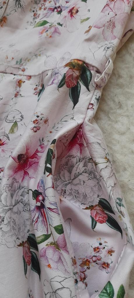 Closet květinové šaty s kapsami, 40