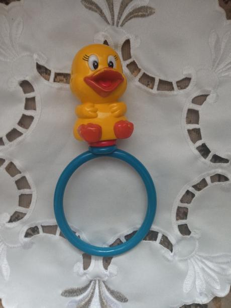 Retro chrastítko kuře, 