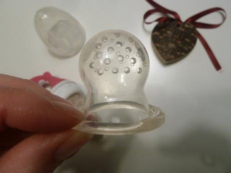 Krmící síťka na ovoce,