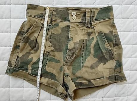 Maskáčové kraťasy, hollister,128