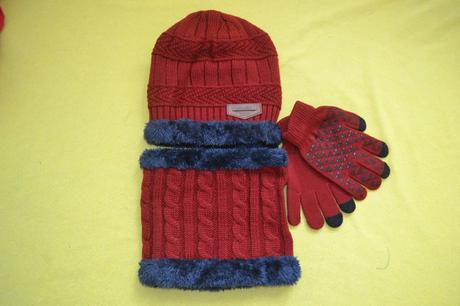 Teplý zimní set-rukavice na displej,čepice, nákrčn, 128 - 158