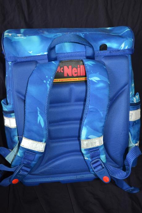 Kvalitní aktovka mcneill pro 1.stupeň,