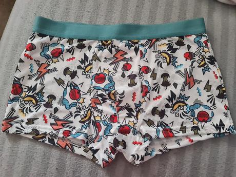 Plavkové boxerky, 146