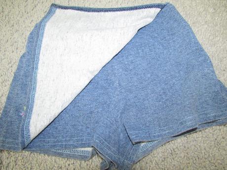 Sukýnka, kraťásky, 98