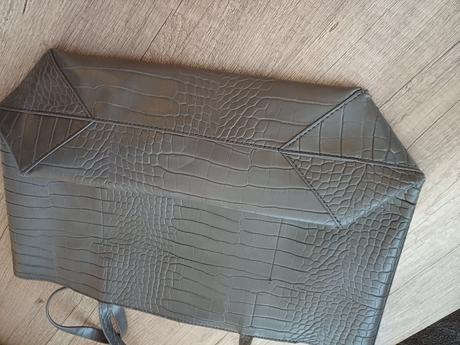 Seda kabelka reserved, reserved