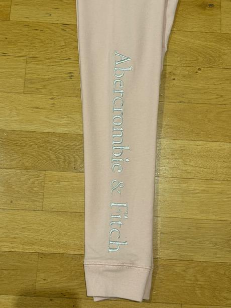 Značkové tepláky abercrombie & fitch, abercrombie&fitch,140