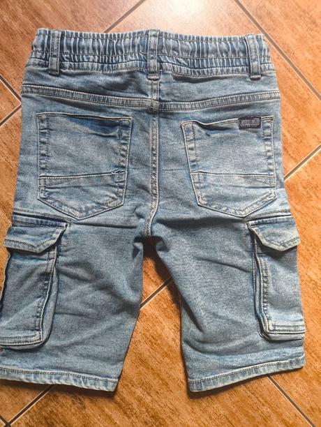 Kraťasy, dopodopo,128