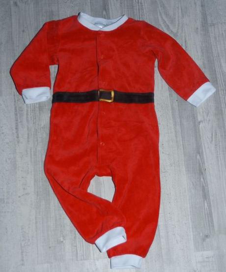 Sametový vánoční overal, 80