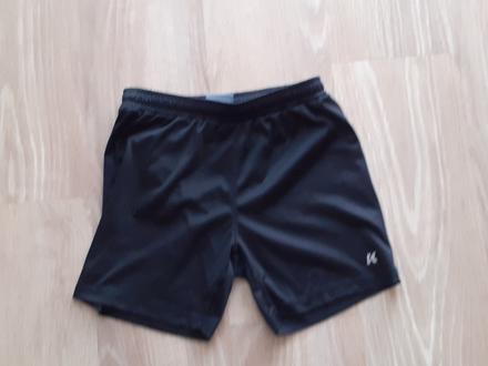 Sportovní kraťasy, 128