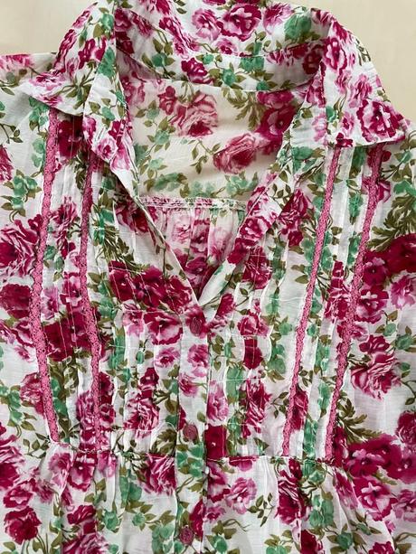 Halenka s růžemi, vel neuvedena cca m, m