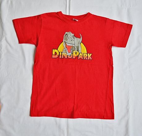 Tričko dinosaurus, 140