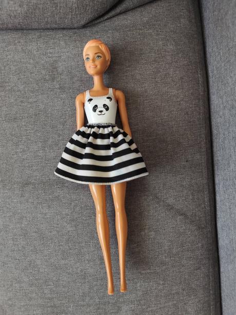 Barbie color reveal mattel.cena za kus, 