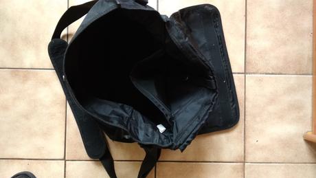 Batohy na záda i přes rameno, 150 kč za kus, loap