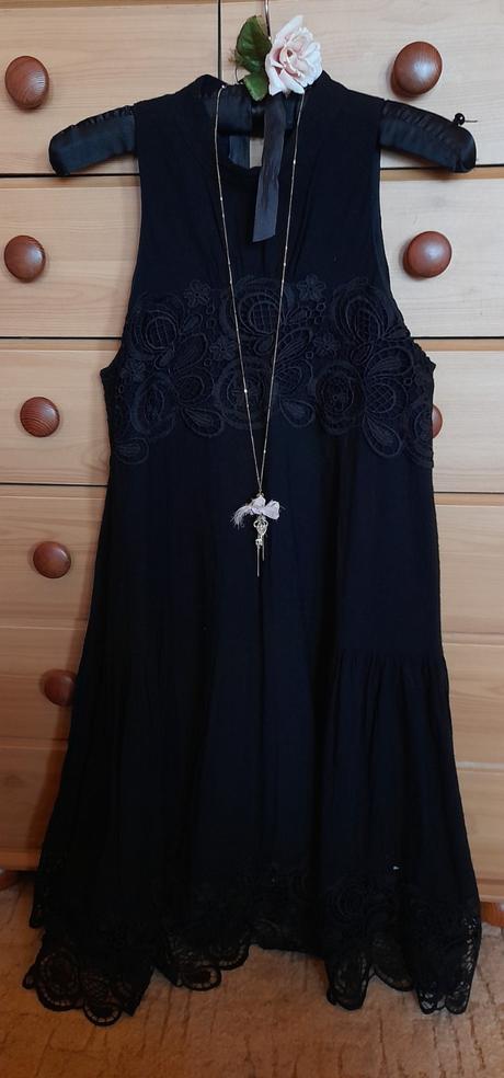 H&m černé šaty s krajkovými detaily, h&m,36