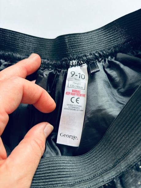 An3/ sukně tylová s hvězdičky - v.9/10 let, george,140