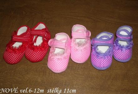 Nové capáčky 6-12m , puntíky dl.stélky 11cm,hvězdy,
