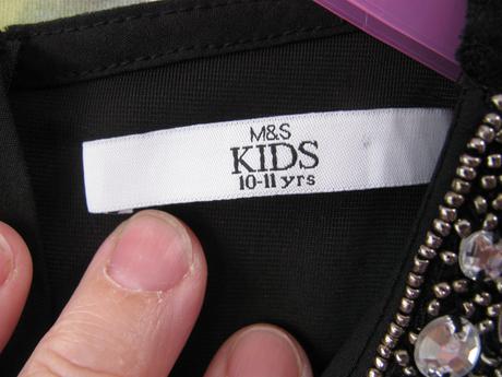 Sváteční černý velurový kraťasový overal, marks & spencer,146