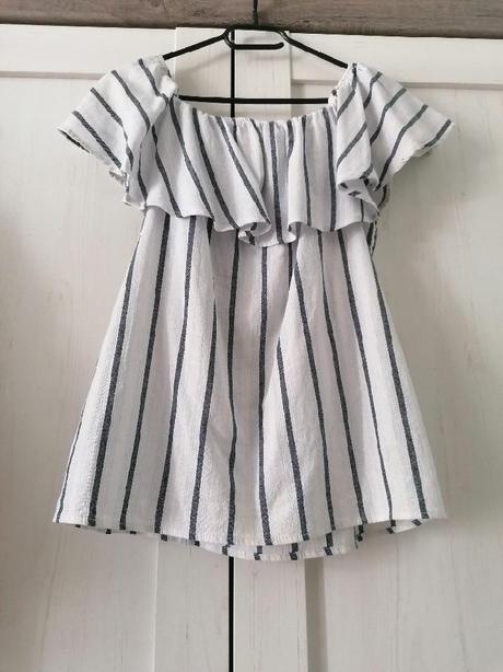 Halenka s proužky, 38