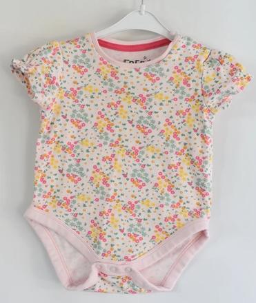 Body vel. 6 - 9 m, f&f,74